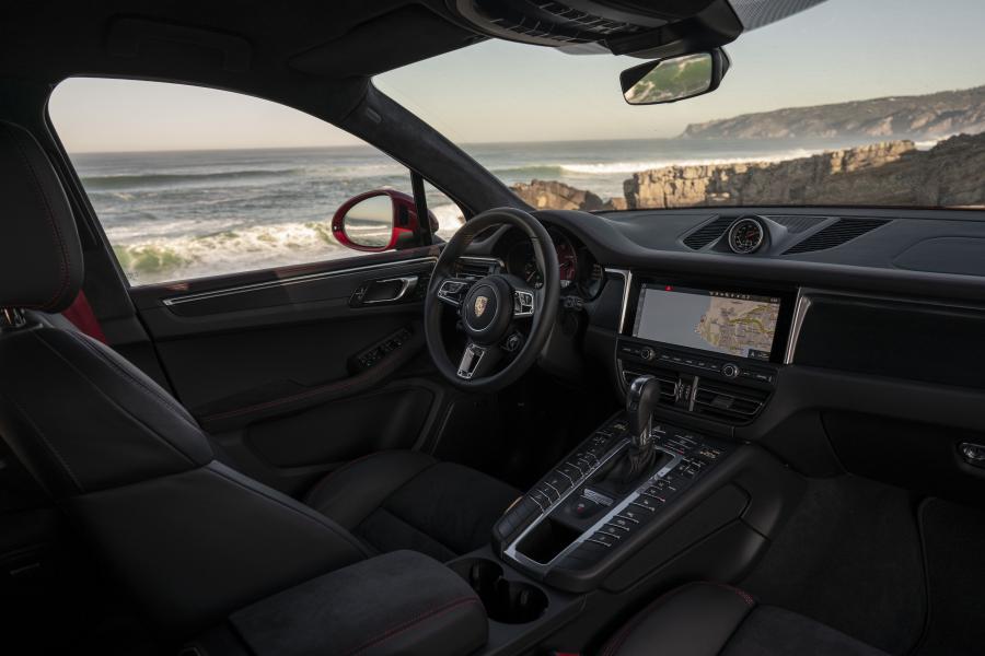 Интерьер Porsche Macan GTS (95B) 2020 года  (WW) (фото 18 из 52)